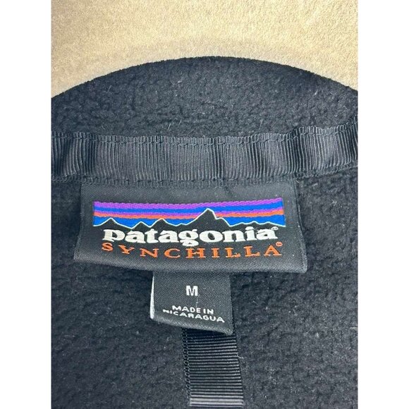 Patagonia Synchilla Women's Size Medium Sweater Fleece Black Full Zip Jacket - Picture 3 of 15